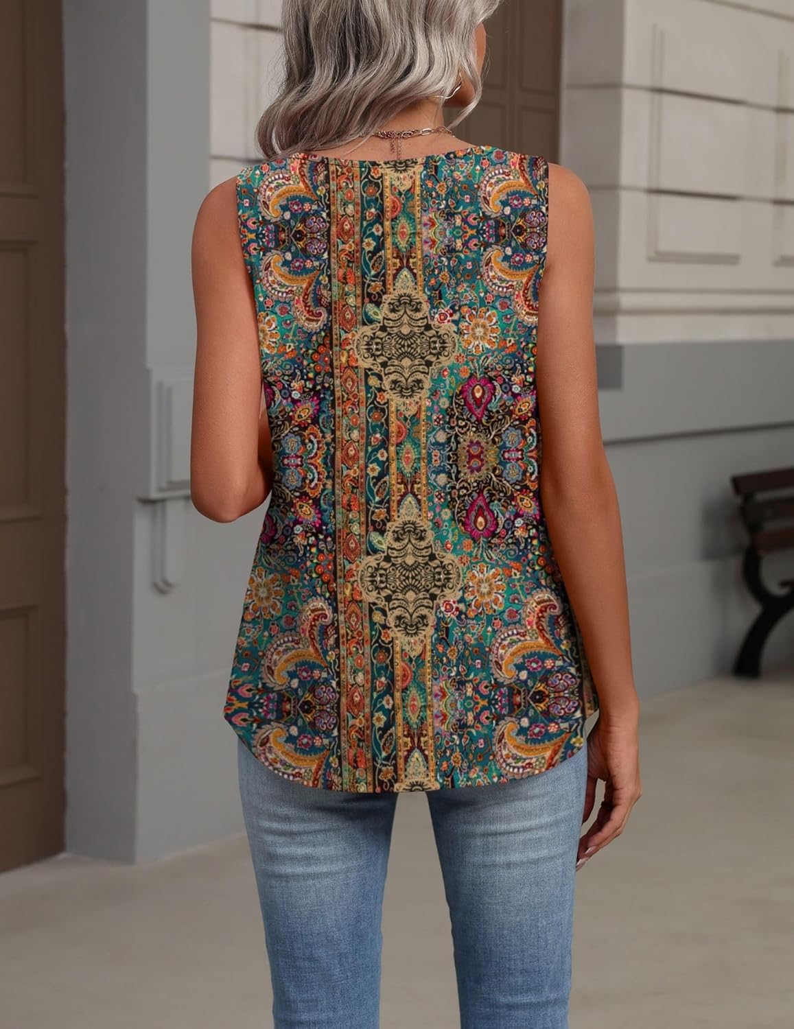 Stylish Sleeveless V-Neck Tops