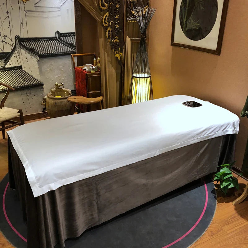 Luxurious Beauty Bed Cover